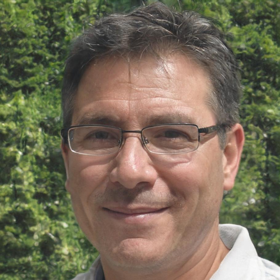 Dr. Marcus Hoffmann